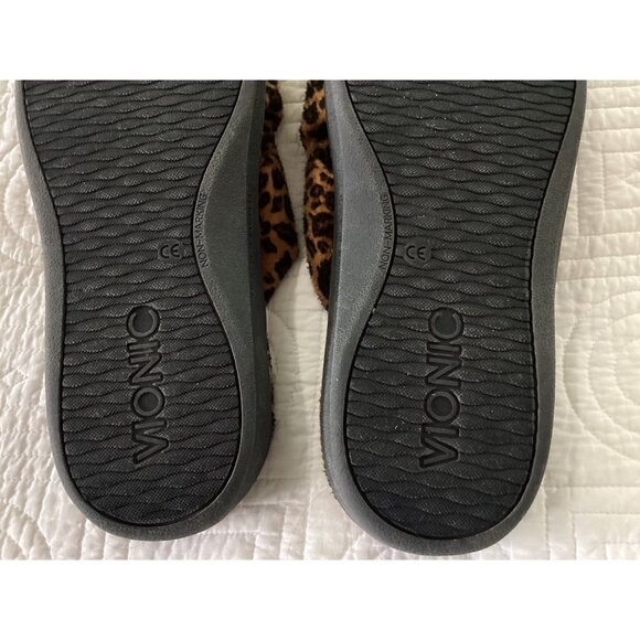 Vionic Relax Slippers Brown Leopard Plush Size 11 - Picture 10 of 10